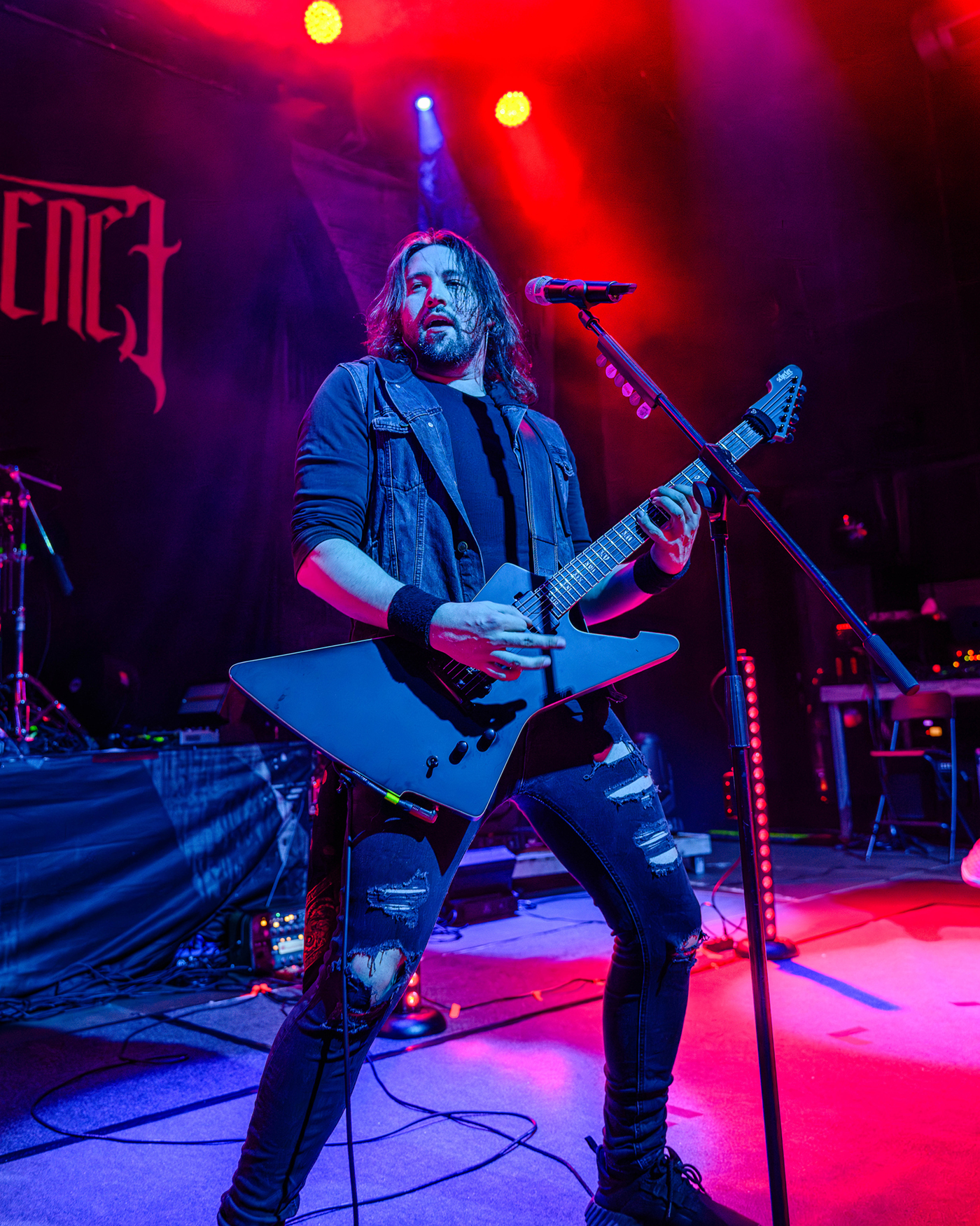 APOCALYPTICA SPIELT METALLICA VOL 2: DORTMUND FEIERT ES AB –VORBAND EMBRACE THE SILENCE