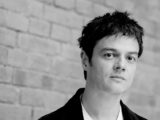 Jamie Cullum kündigt Deutschland-Tournee für 2025 an.