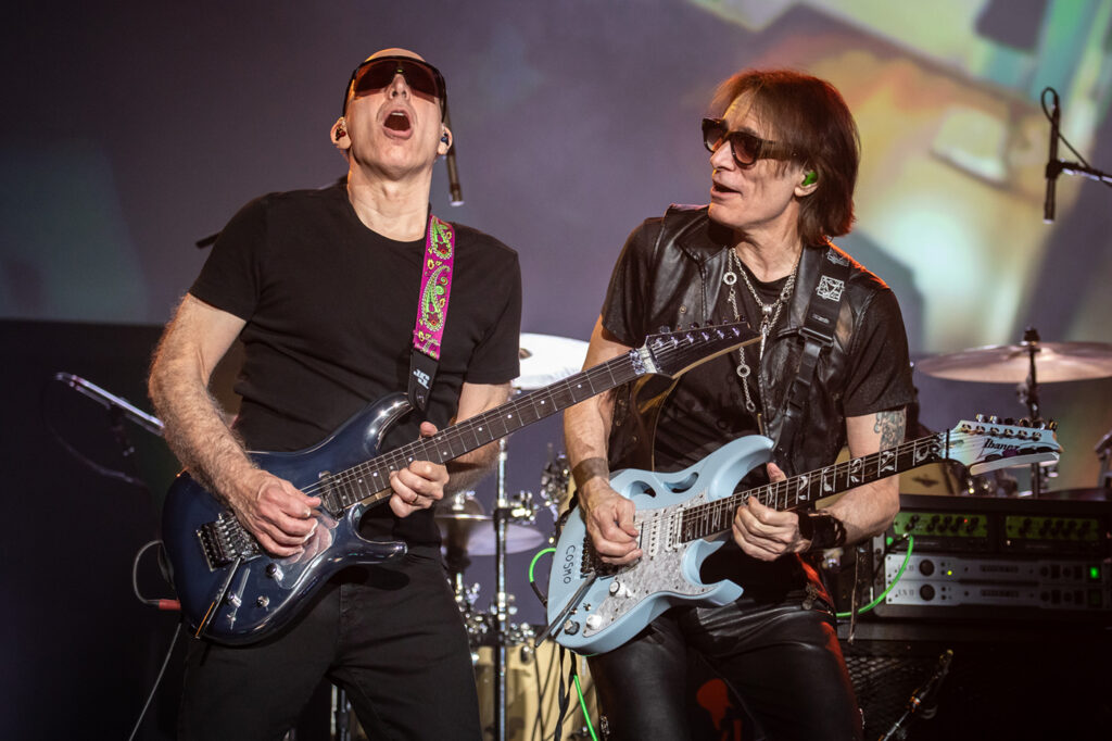 Legändere SatchVai Band 2025 live auf Tournee