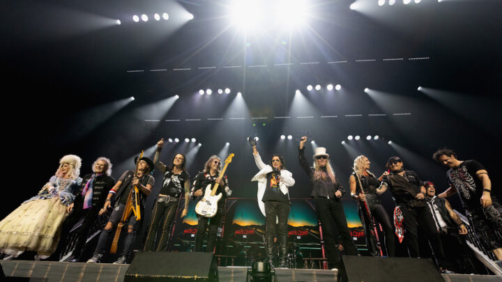 Ein historischer Tag für den Rock’n’Roll: Original ALICE COOPER BAND vereint auf der Bühne der O2-Arena in London – Hommage mit Johnny Depp an Ozzy Osbourne
