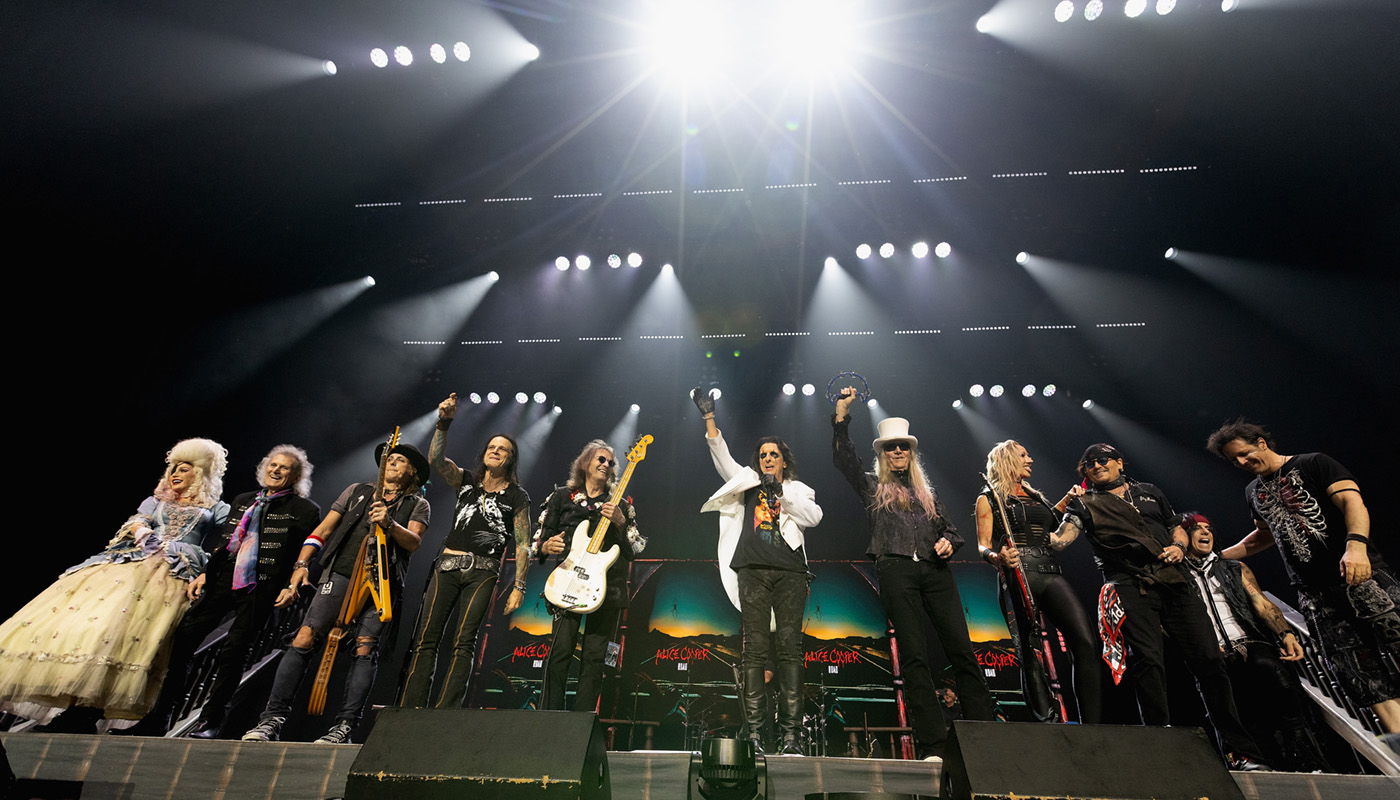 Ein historischer Tag für den Rock'n'Roll: Original ALICE COOPER BAND vereint auf der Bühne der O2-Arena in London – Hommage mit Johnny Depp an Ozzy Osbourne