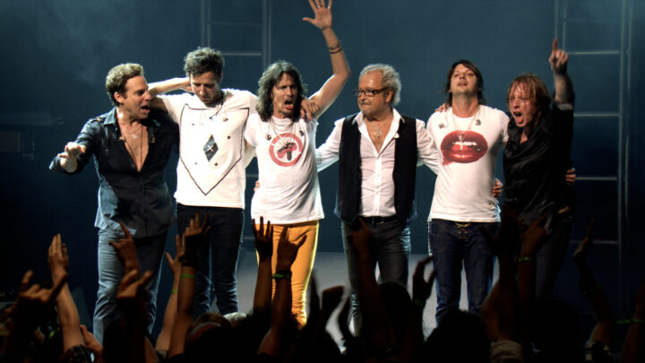 FOREIGNER lässt „All Engines On“ remastert von der Leine: Live-Klassiker erscheint auf CD & Vinyl!
