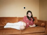 Sienna Spiro veröffentlicht ihre neueste Single „Die On This Hill“.