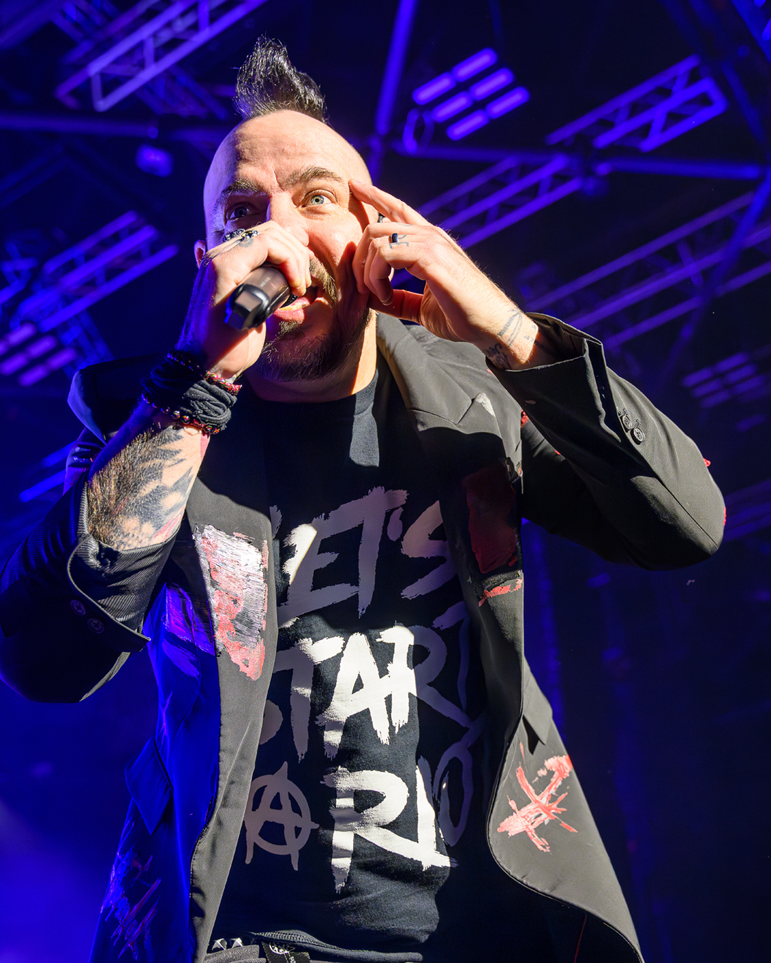 251203-ThreeDaysGrace_MitsubishiElectricHalle_Duesseldorf-3169