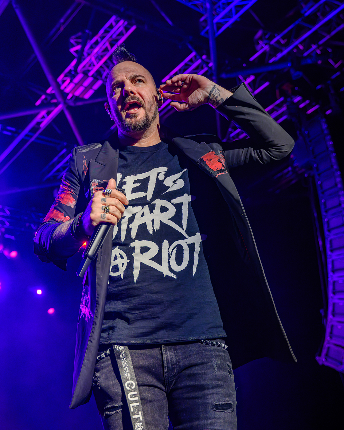 251203-ThreeDaysGrace_MitsubishiElectricHalle_Duesseldorf-3220