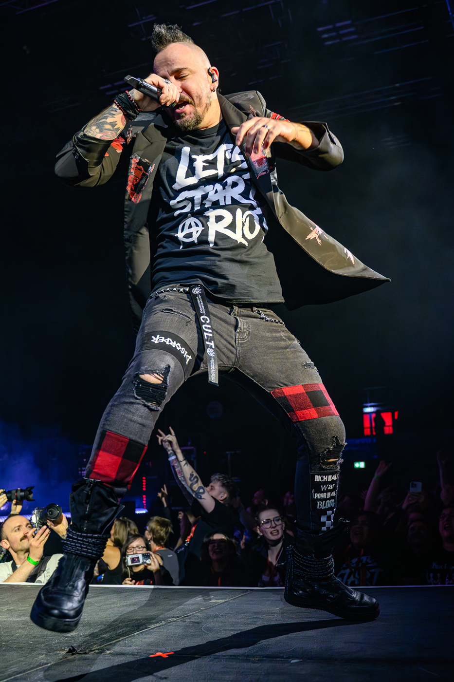 251203-ThreeDaysGrace_MitsubishiElectricHalle_Duesseldorf-3432