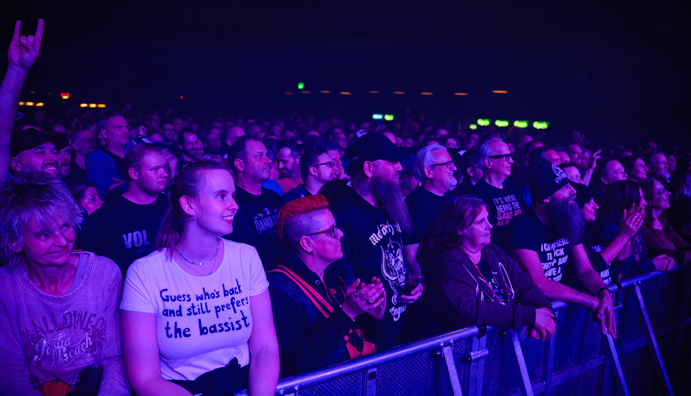 251211-DankoJones_CarlswerkViktoria_Koeln-4764 Konzertbericht Danko Jones: Eine rockige Liebeserklärung an Köln