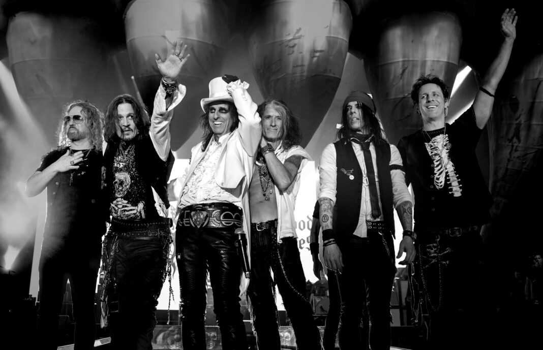HOLLYWOOD VAMPIRES kündigen neues Live-Album „At Montreux Jazz Festival“ mit Single/Video „Raise The Dead“ an
