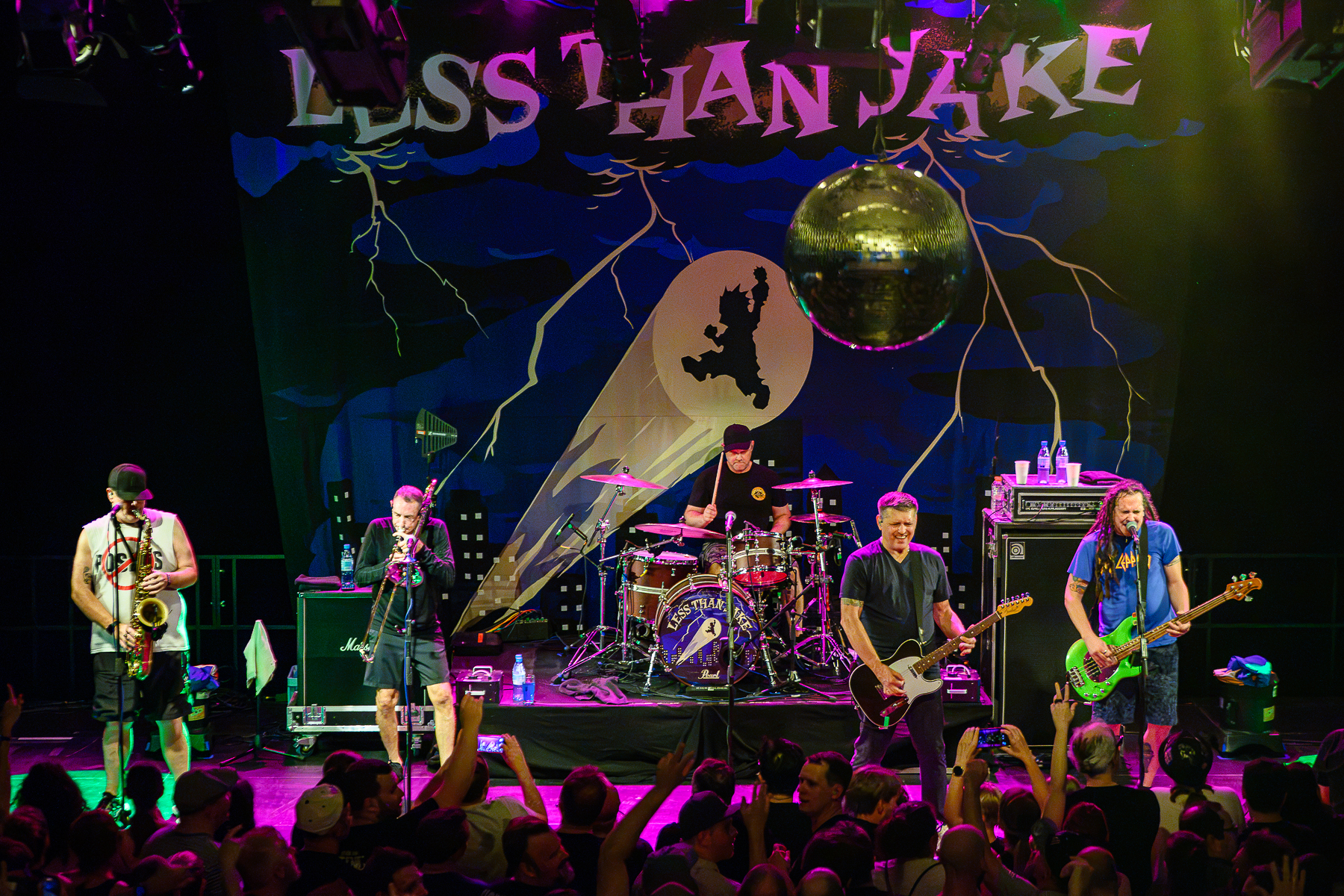 260805-LessThanJake-BuergerhausStollwerk-Koeln-6250